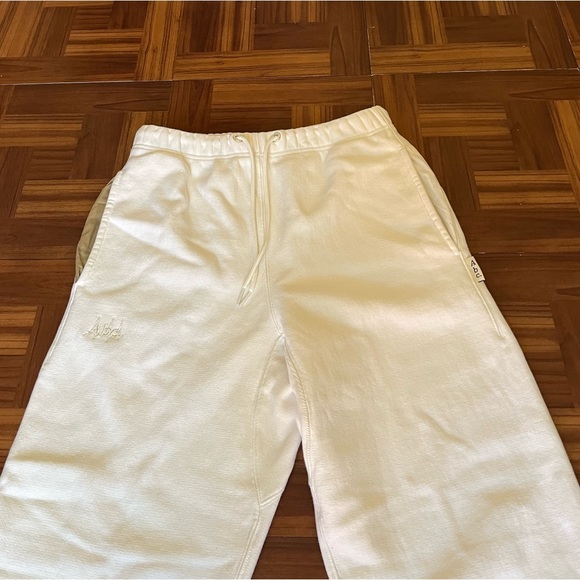 Advisory Board Crystals Lounge Pants - Picture 3 of 10